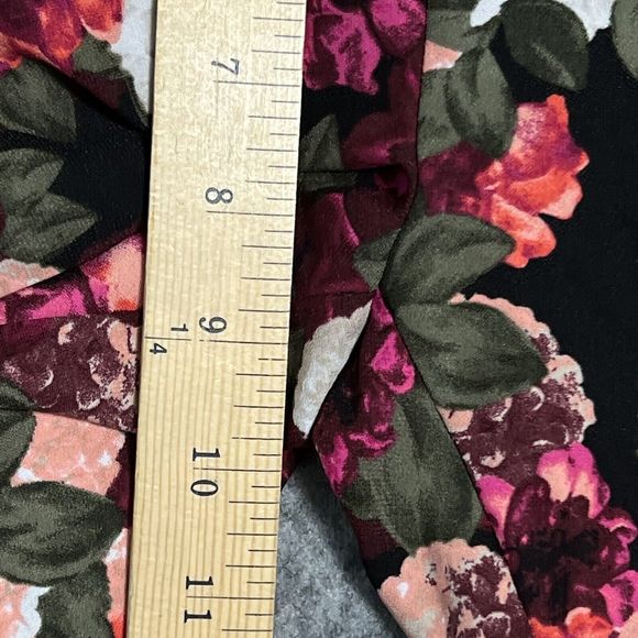 Banana Republic Pants Women's 4P Avery Allover Flower Print Cropped Multi - Picture 10 of 16